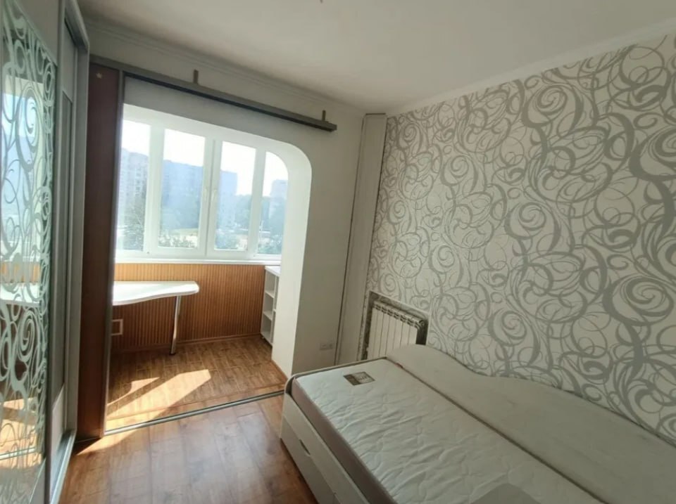 Продажа 3-комнатной квартиры 63.7 м², Интернационалистов ул.