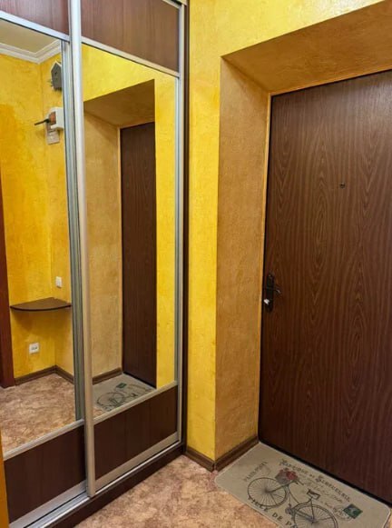 Продаж 1-кімнатної квартири 32 м², Холодногірська вул.