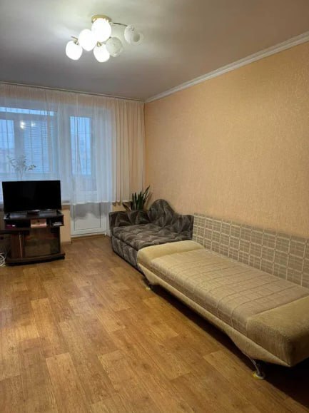 Продаж 1-кімнатної квартири 32 м², Холодногірська вул.
