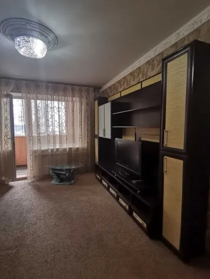 Продаж 2-кімнатної квартири 48 м², Героїв Крут вул.