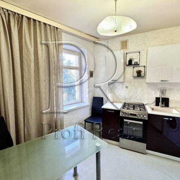 Продаж 3-кімнатної квартири 73 м², Симиренка вул., 14/9