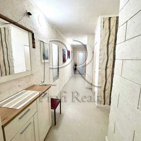 Продаж 3-кімнатної квартири 73 м², Симиренка вул., 14/9