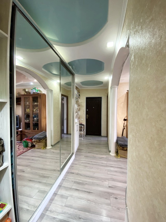 Продажа 2-комнатной квартиры 55 м², Лазурная ул.