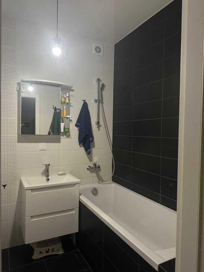 Продаж 1-кімнатної квартири 55 м², Лесі Українки вул., 14в