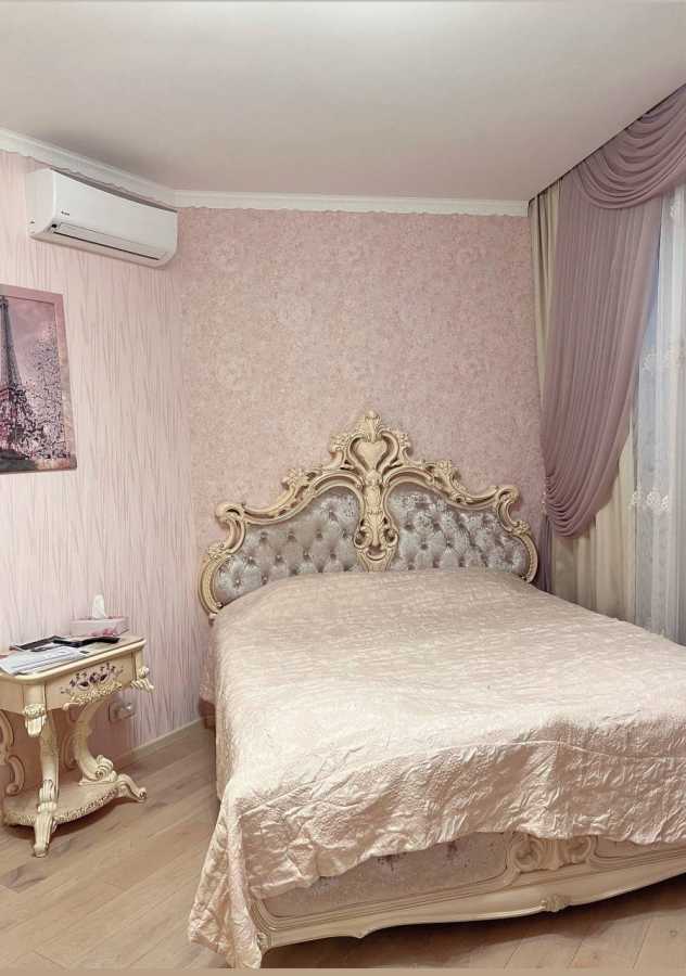 Аренда 4-комнатной квартиры 127 м², Саперное Поле ул., 14/55