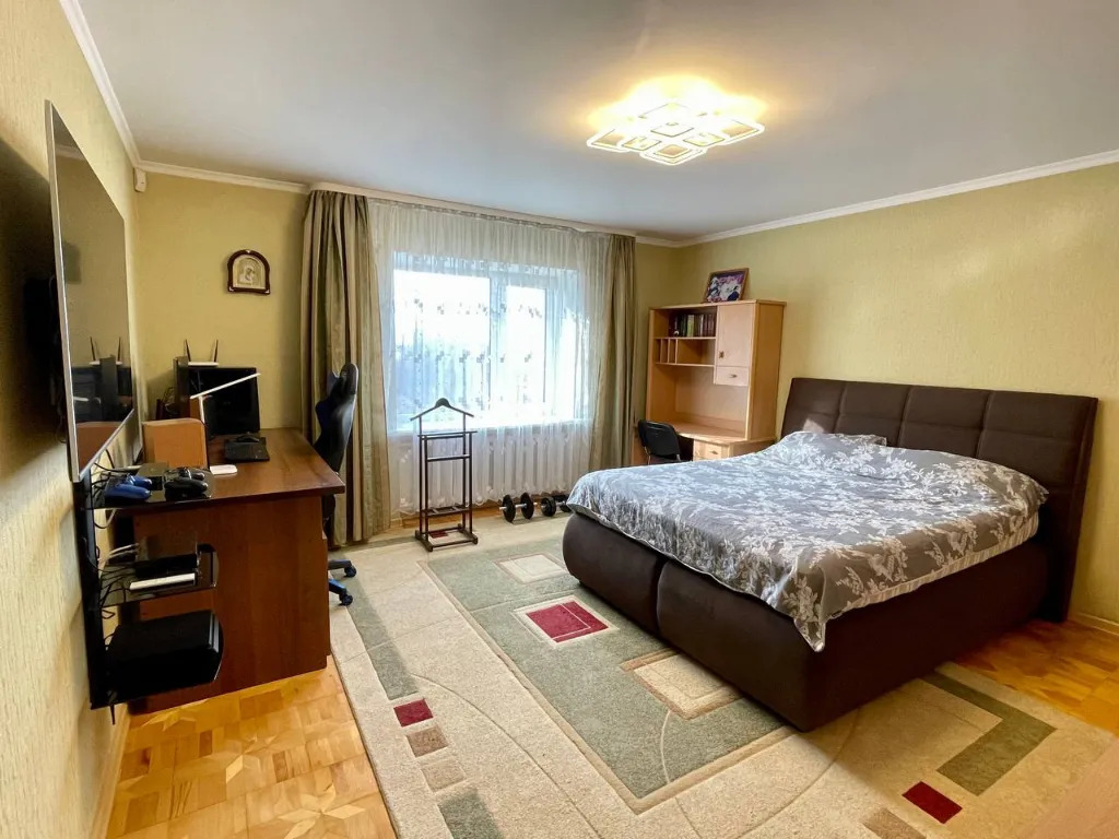 Аренда дома 280 м², Владимира Моссаковского ул., 30А