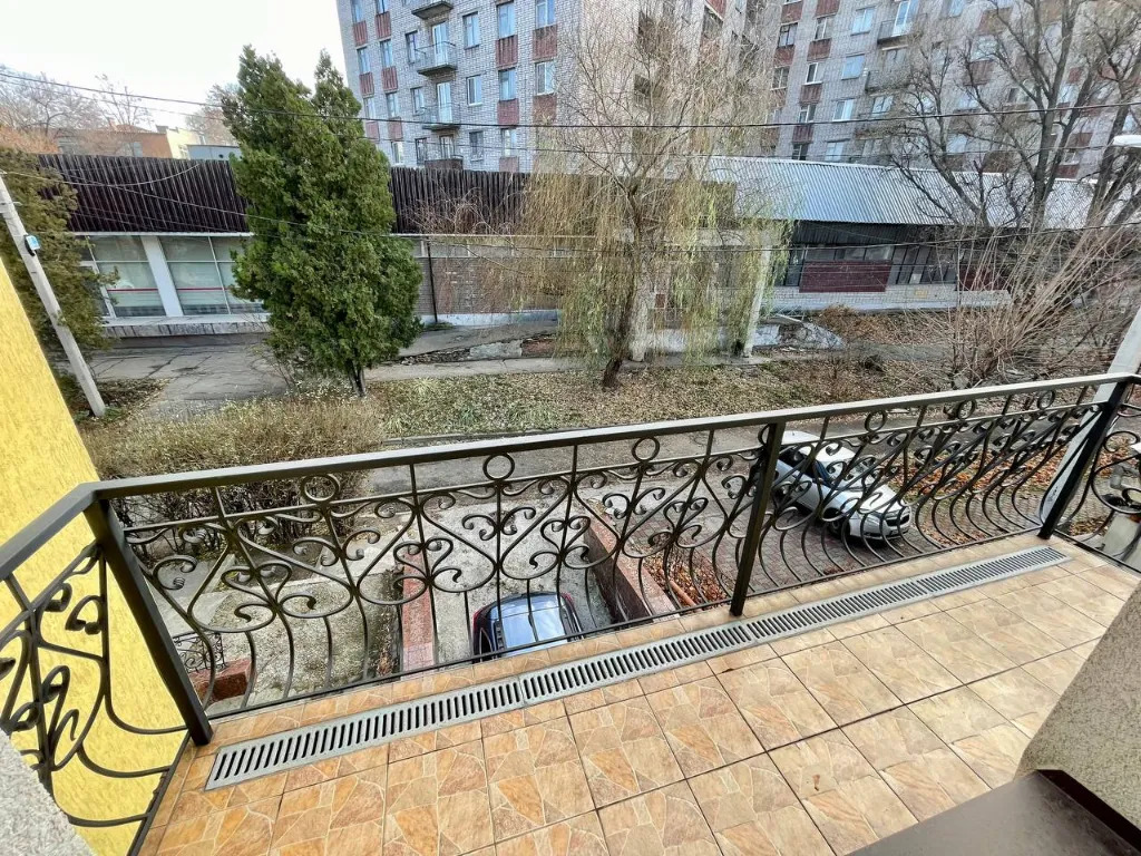 Аренда дома 280 м², Владимира Моссаковского ул., 30А