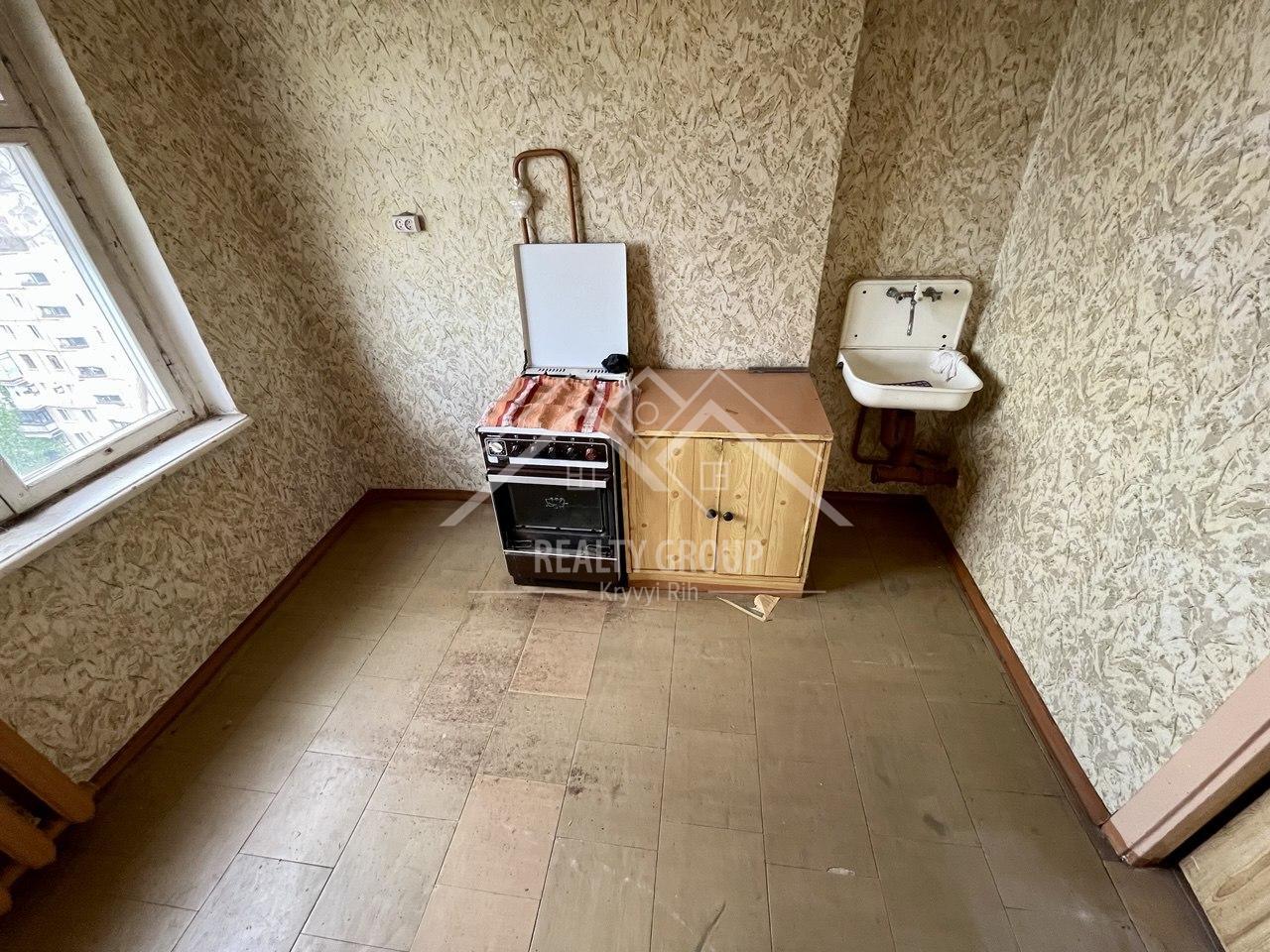 Продаж 3-кімнатної квартири 58 м², 4-й Сальський пров., Зарічний 25