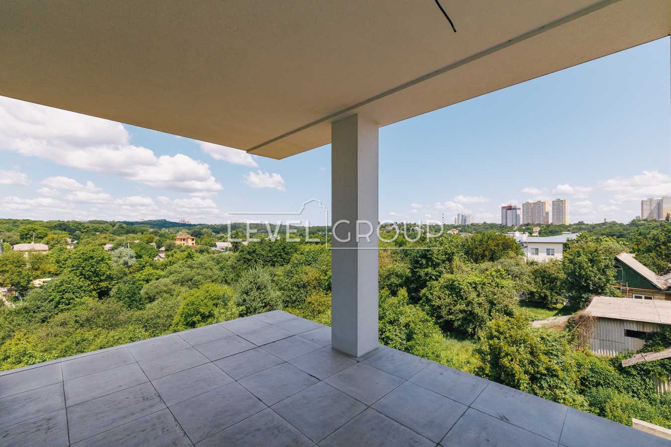 Продажа дома 350 м², Парниковая ул., 5