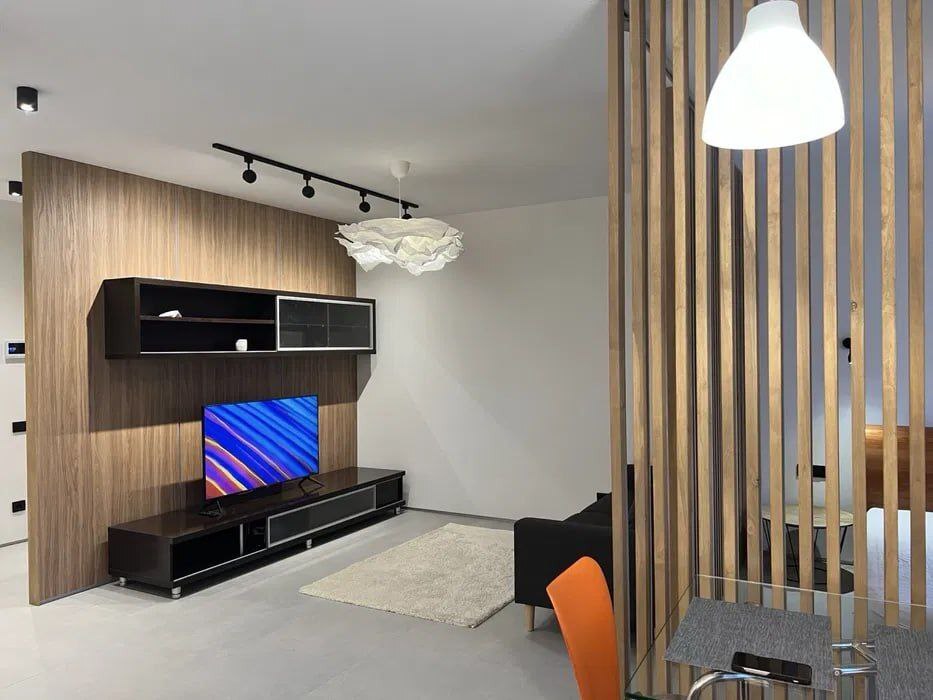 Продажа 1-комнатной квартиры 48 м², Интернационалистов ул.