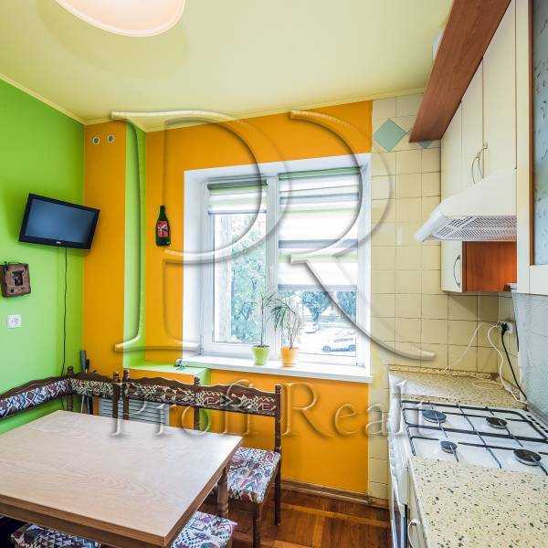 Продаж 3-кімнатної квартири 71 м², Григоровича-Барського вул., 7