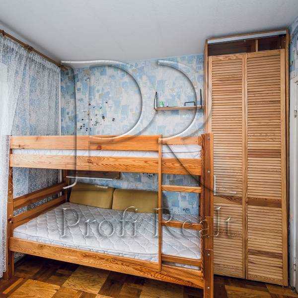 Продаж 3-кімнатної квартири 71 м², Григоровича-Барського вул., 7