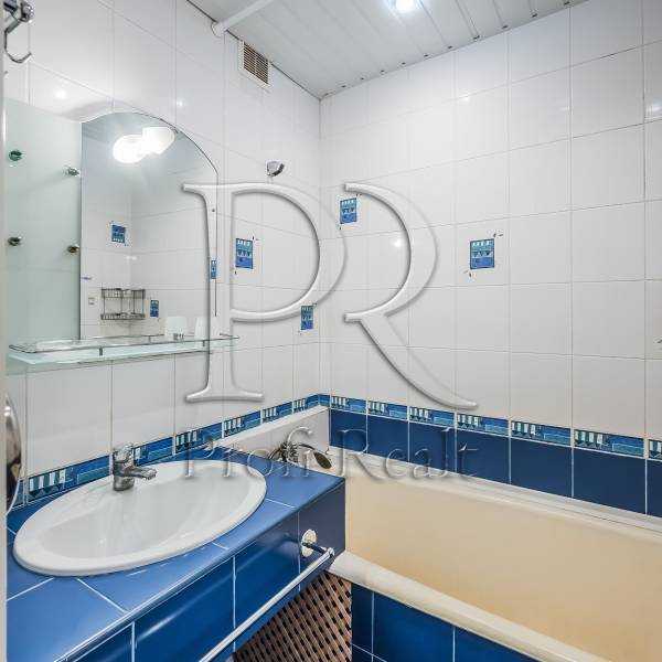 Продаж 3-кімнатної квартири 71 м², Григоровича-Барського вул., 7
