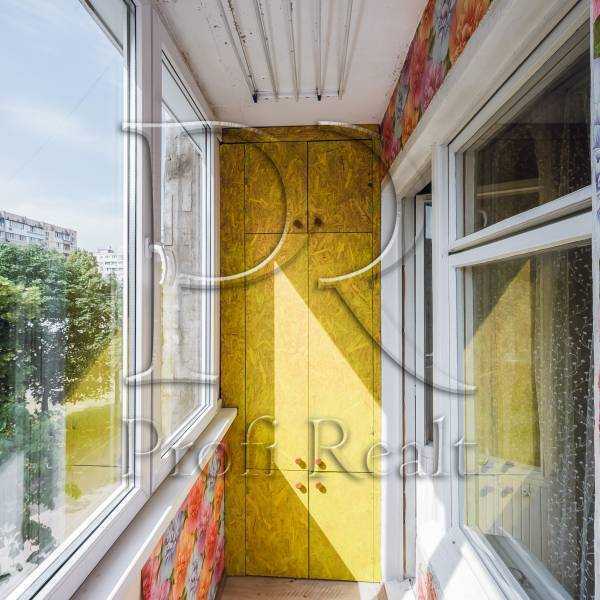 Продаж 3-кімнатної квартири 71 м², Григоровича-Барського вул., 7