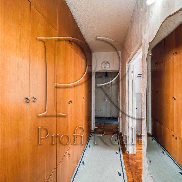 Продаж 3-кімнатної квартири 71 м², Григоровича-Барського вул., 7