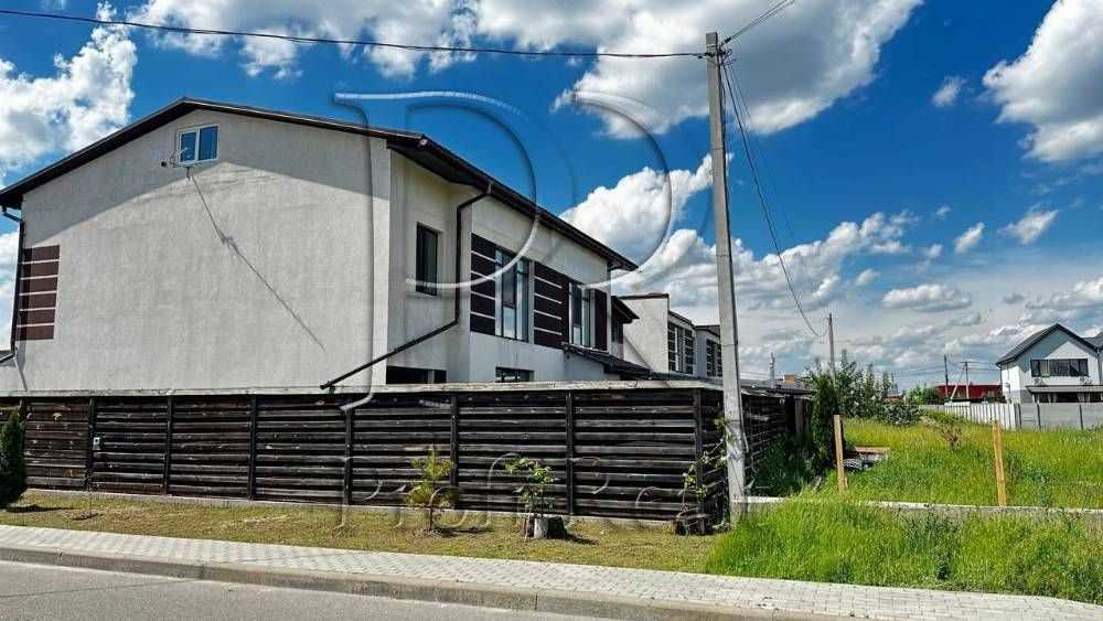 Продаж таунхауса 140 м², Полтавська вул., 16