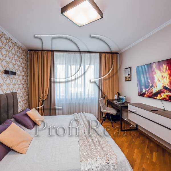 Продаж 2-кімнатної квартири 60 м², Миколи Матеюка вул., 5А