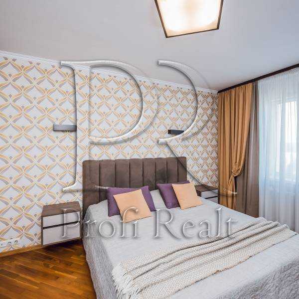 Продаж 2-кімнатної квартири 60 м², Миколи Матеюка вул., 5А