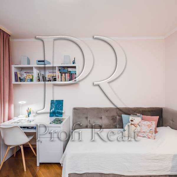 Продаж 2-кімнатної квартири 60 м², Миколи Матеюка вул., 5А