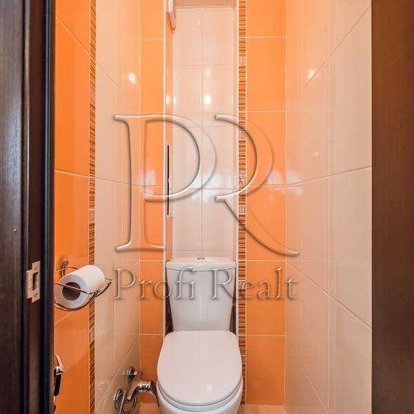 Продаж 2-кімнатної квартири 60 м², Миколи Матеюка вул., 5А