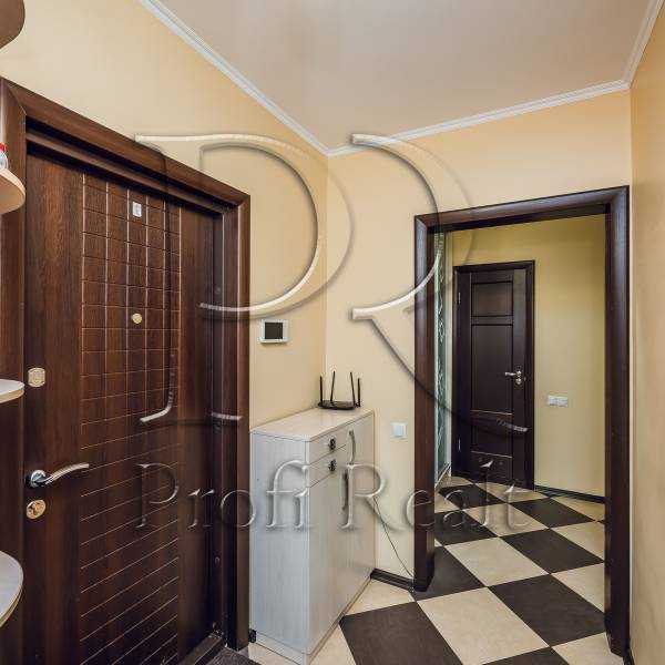 Продаж 2-кімнатної квартири 60 м², Миколи Матеюка вул., 5А