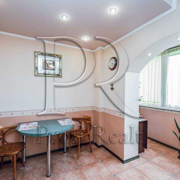 Продаж 3-кімнатної квартири 80 м², Миколи Василенка вул., 14Г