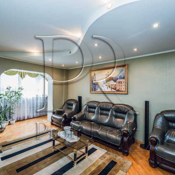 Продаж 3-кімнатної квартири 80 м², Миколи Василенка вул., 14Г