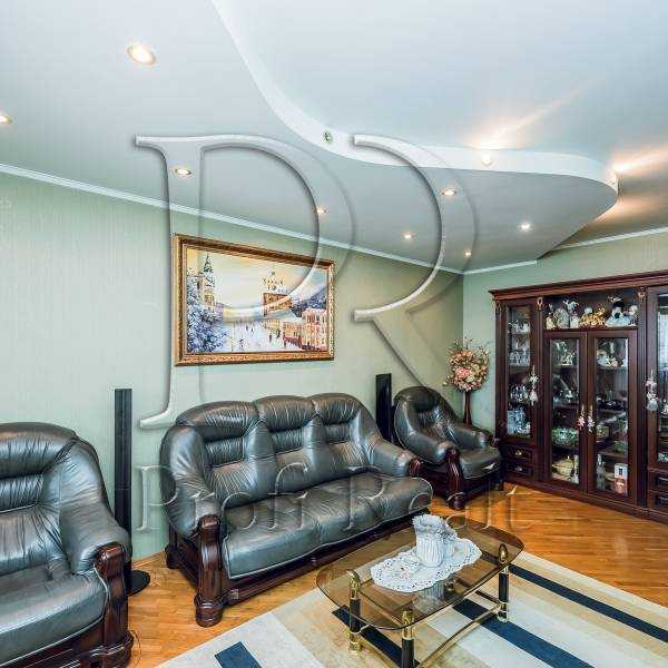 Продаж 3-кімнатної квартири 80 м², Миколи Василенка вул., 14Г