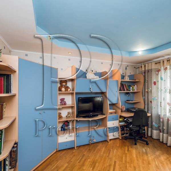 Продаж 3-кімнатної квартири 80 м², Миколи Василенка вул., 14Г