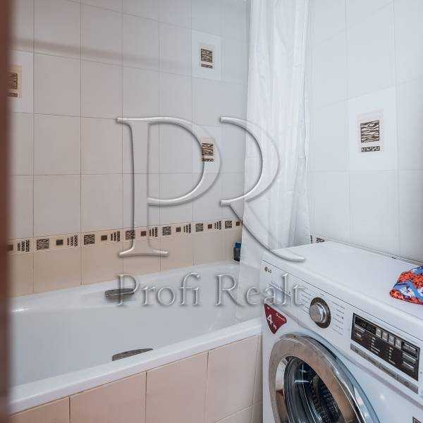 Продаж 3-кімнатної квартири 80 м², Миколи Василенка вул., 14Г