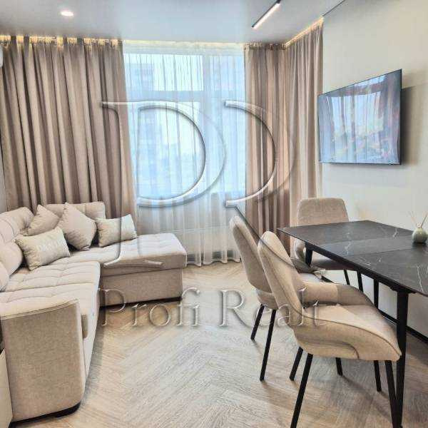 Продаж 2-кімнатної квартири 61 м², Олександра Олеся вул., 9
