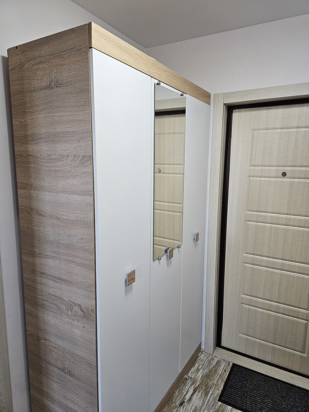 Продаж 3-кімнатної квартири 75 м², Миколая Михновського вул., 2