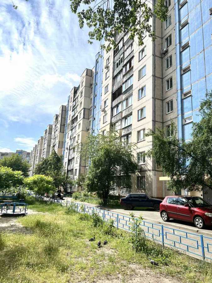Продаж 3-кімнатної квартири 70.87 м², Харківське шосе, 61А