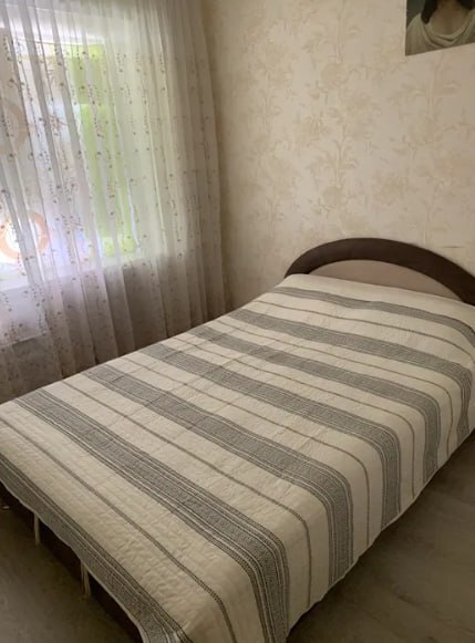 Продаж 1-кімнатної квартири 37 м², Металургів вул.
