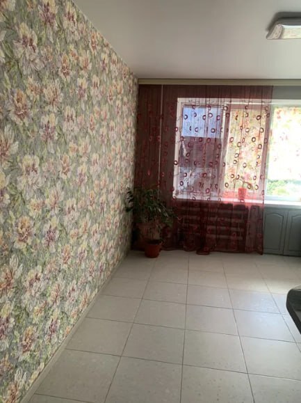 Продаж 1-кімнатної квартири 37 м², Металургів вул.