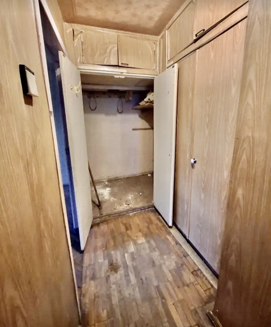 Продажа 3-комнатной квартиры 67.5 м², Науки просп., 70