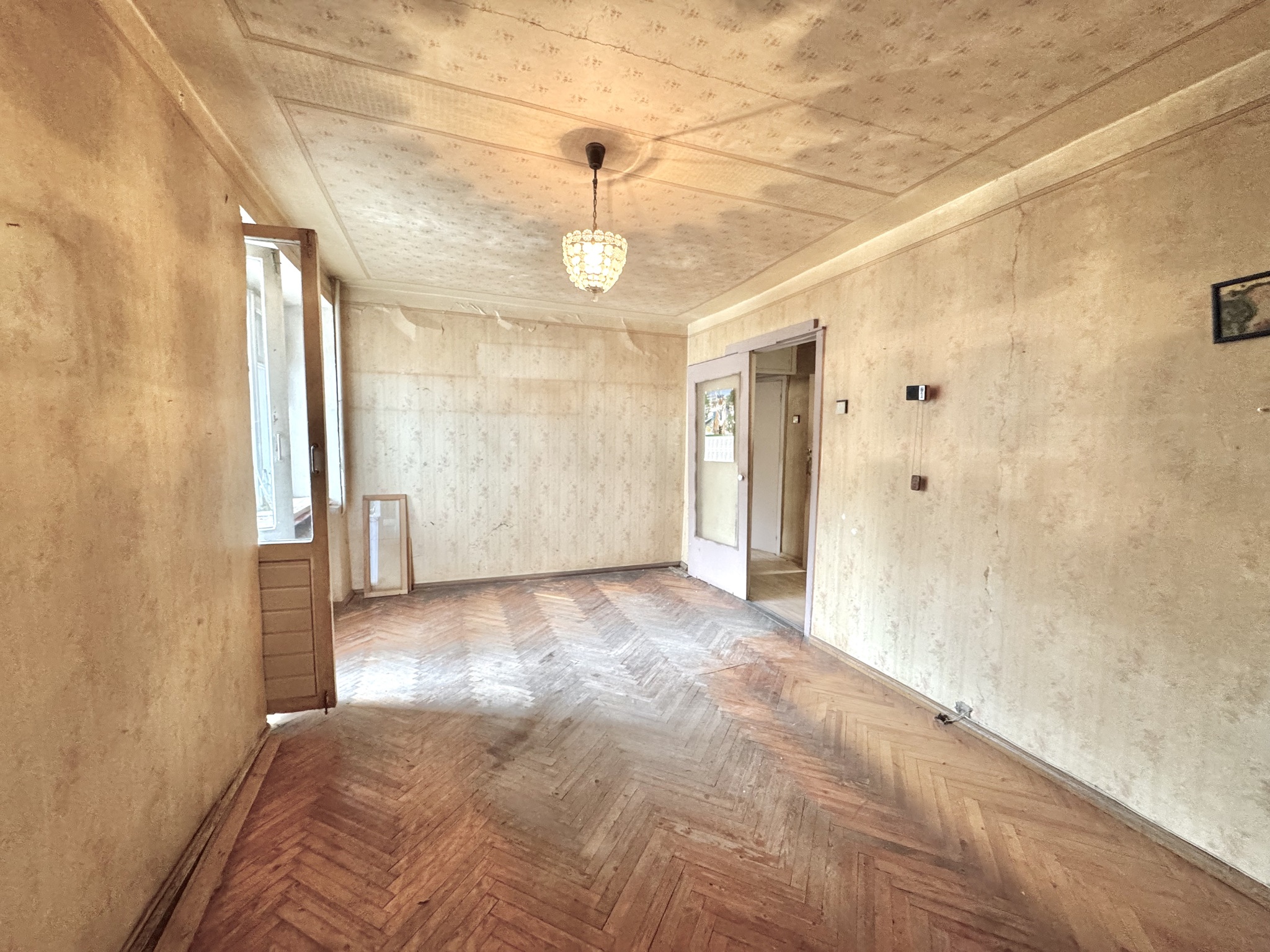 Продажа 3-комнатной квартиры 67.5 м², Науки просп., 70