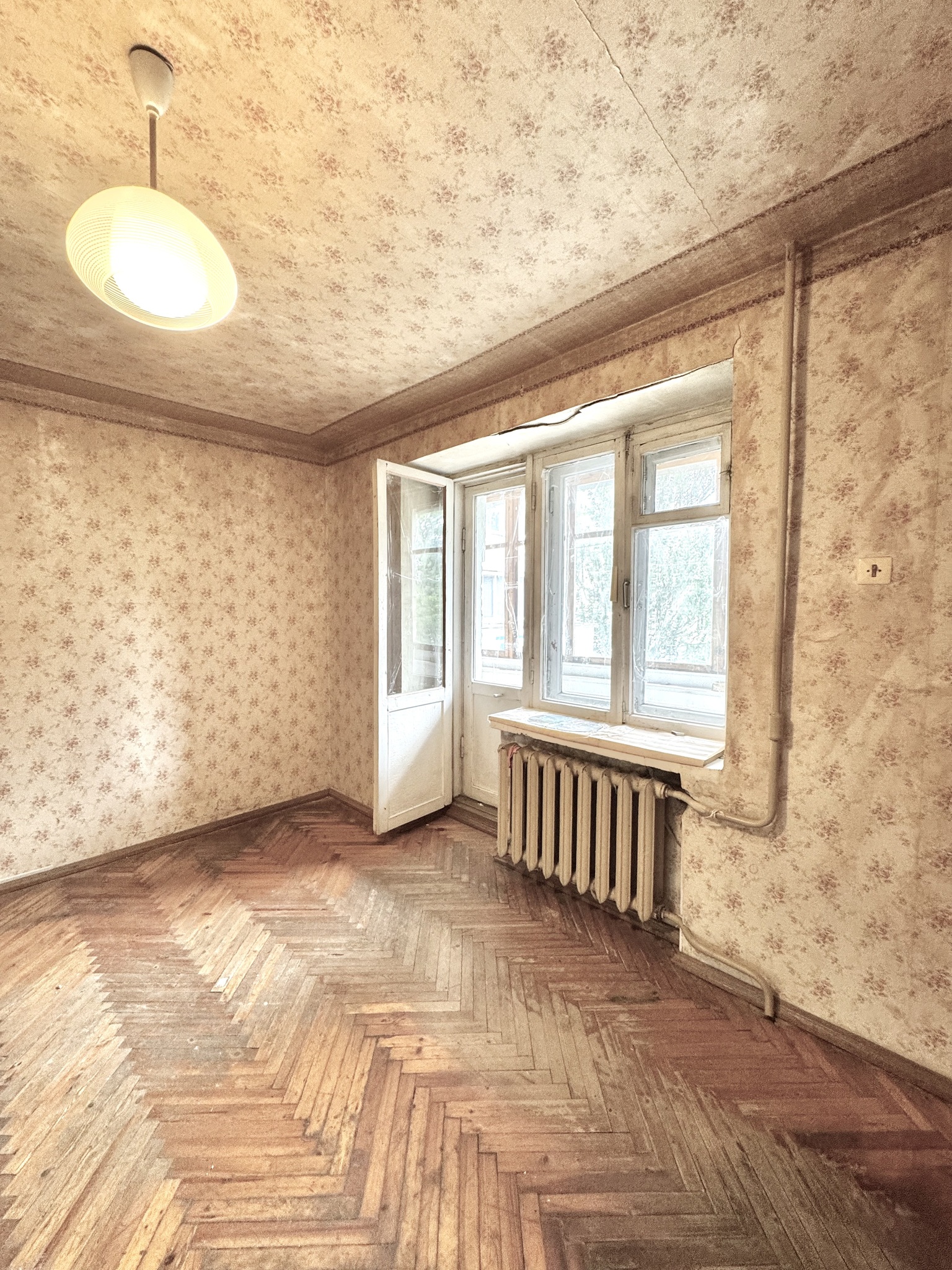 Продажа 3-комнатной квартиры 67.5 м², Науки просп., 70
