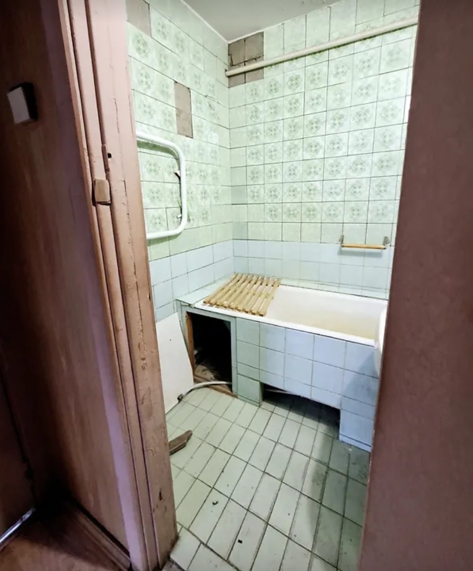 Продажа 3-комнатной квартиры 67.5 м², Науки просп., 70