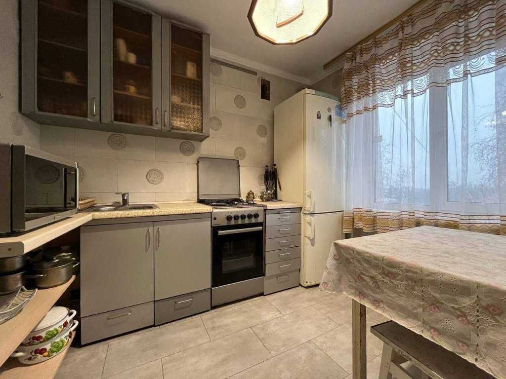 Продажа 3-комнатной квартиры 61 м², Броварской Сотни ул., 16