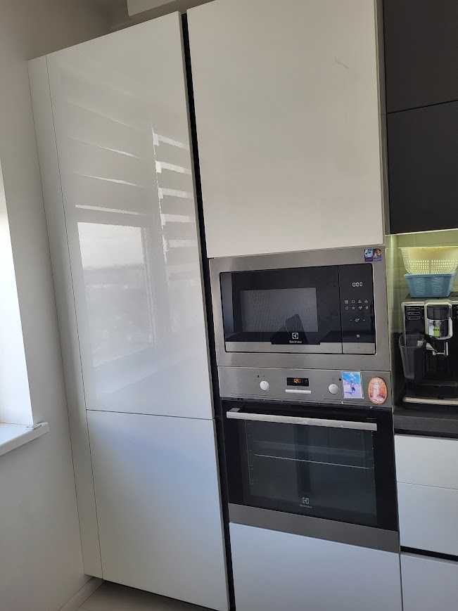 Продаж 2-кімнатної квартири 69 м², Київська вул., 243А