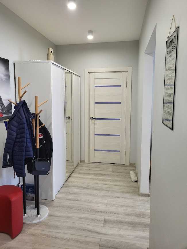 Продаж 2-кімнатної квартири 69 м², Київська вул., 243А