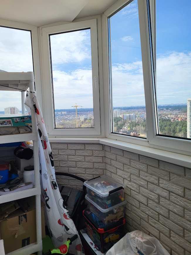 Продаж 2-кімнатної квартири 69 м², Київська вул., 243А