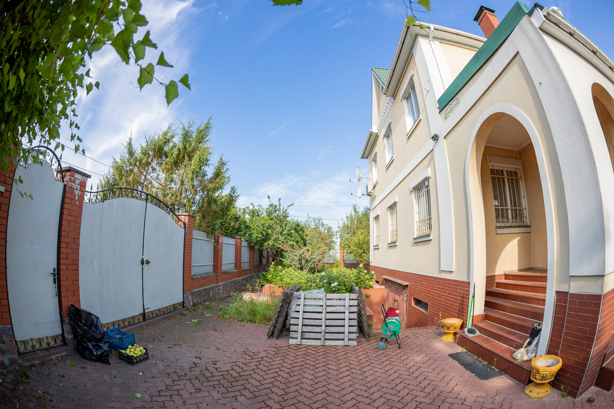 Продаж будинку 240 м², Іванково, Бориспільська вул.