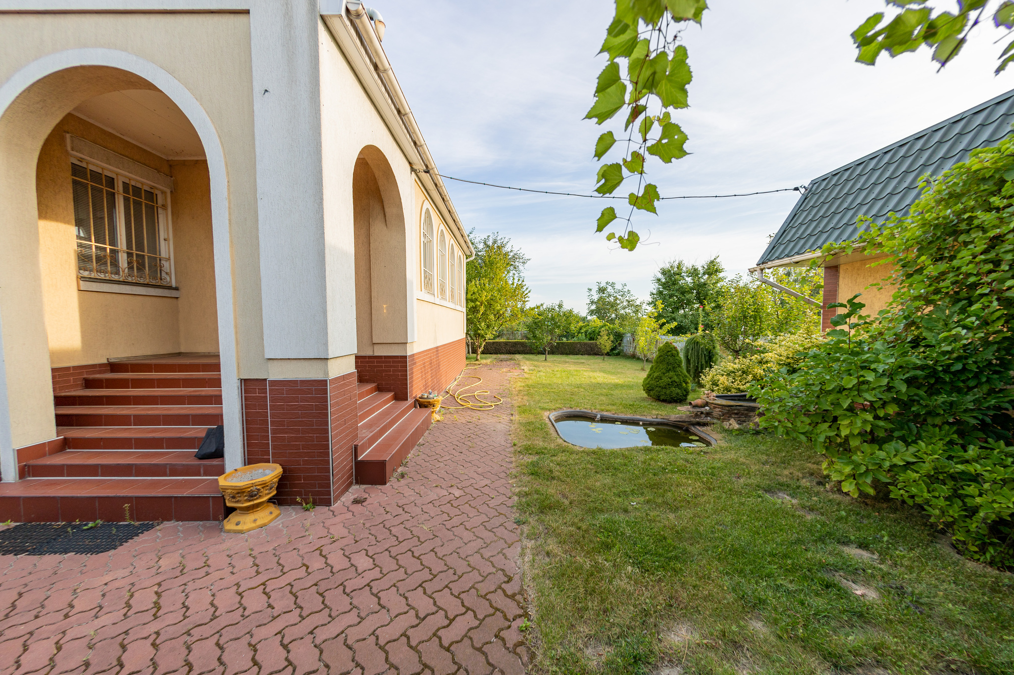Продаж будинку 240 м², Іванково, Бориспільська вул.