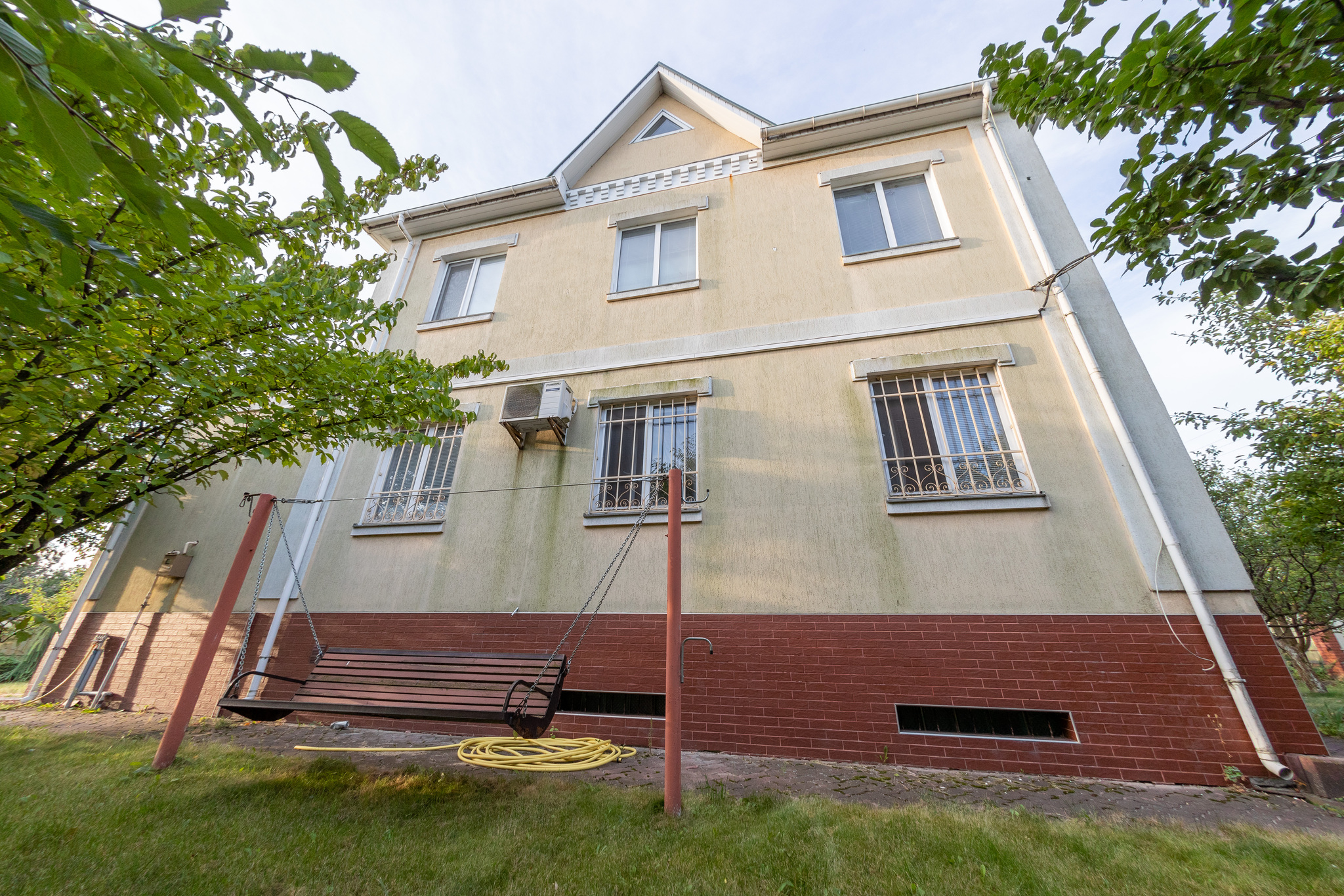 Продаж будинку 240 м², Іванково, Бориспільська вул.