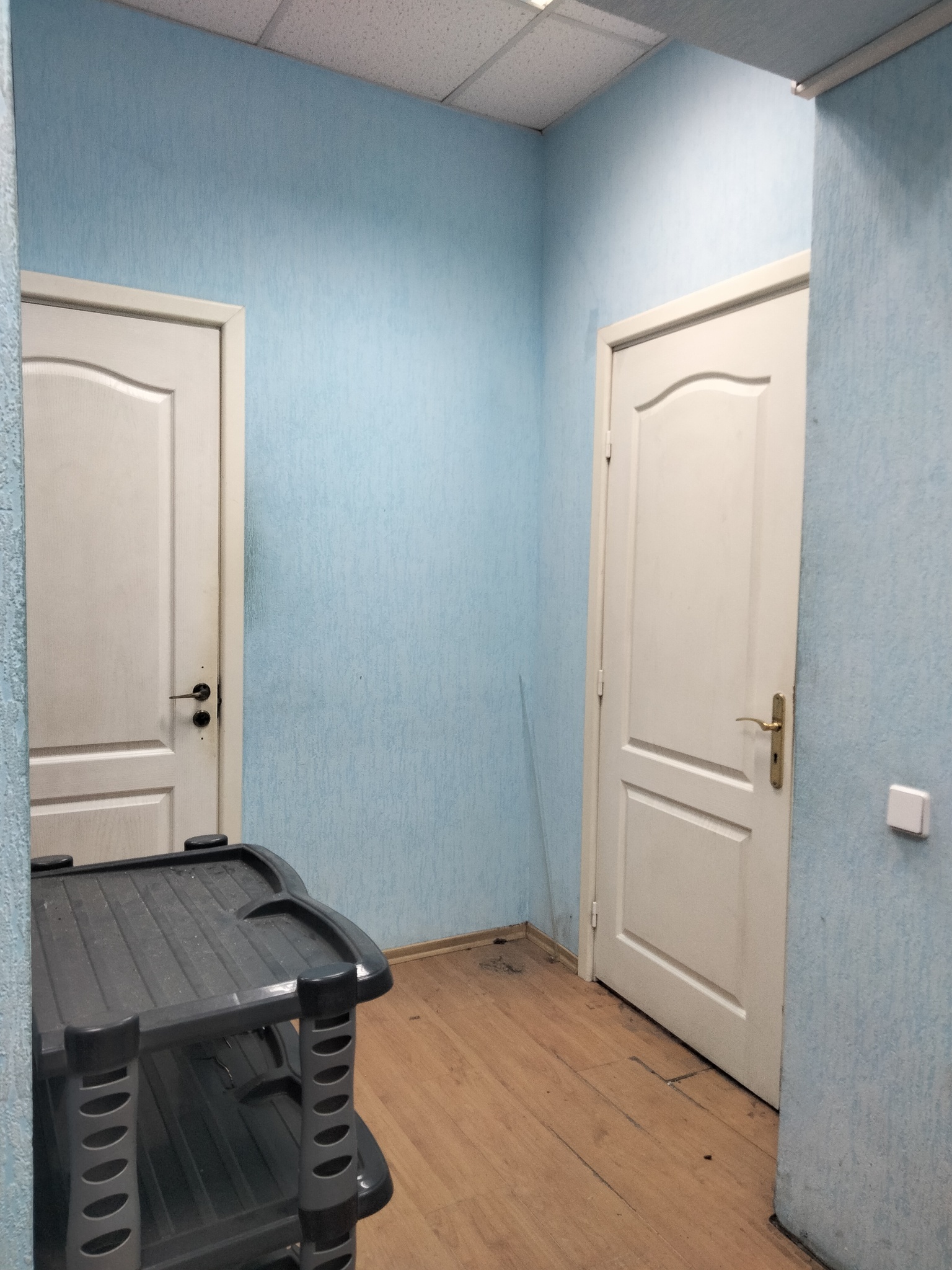 Продаж 3-кімнатної квартири 62.3 м², Привокзальна вул., 3