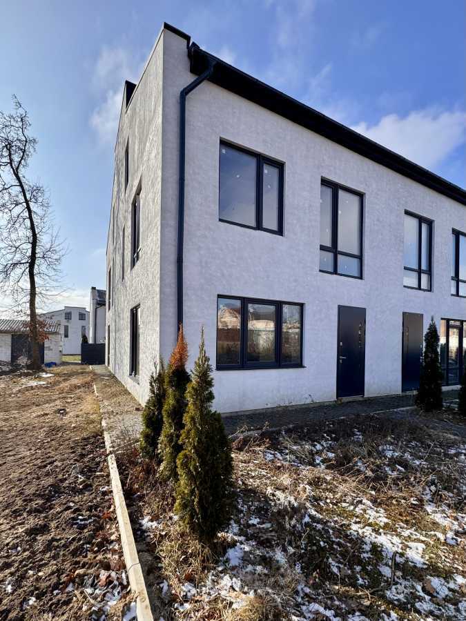 Продаж таунхауса 79.6 м², Молодіжна вул., 114
