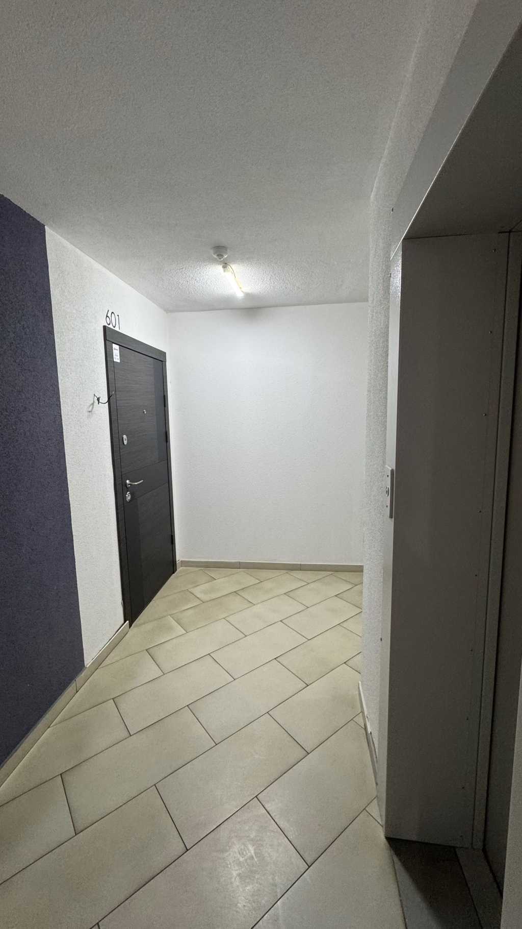 Продаж 2-кімнатної квартири 66.4 м², Михайла Величка вул.