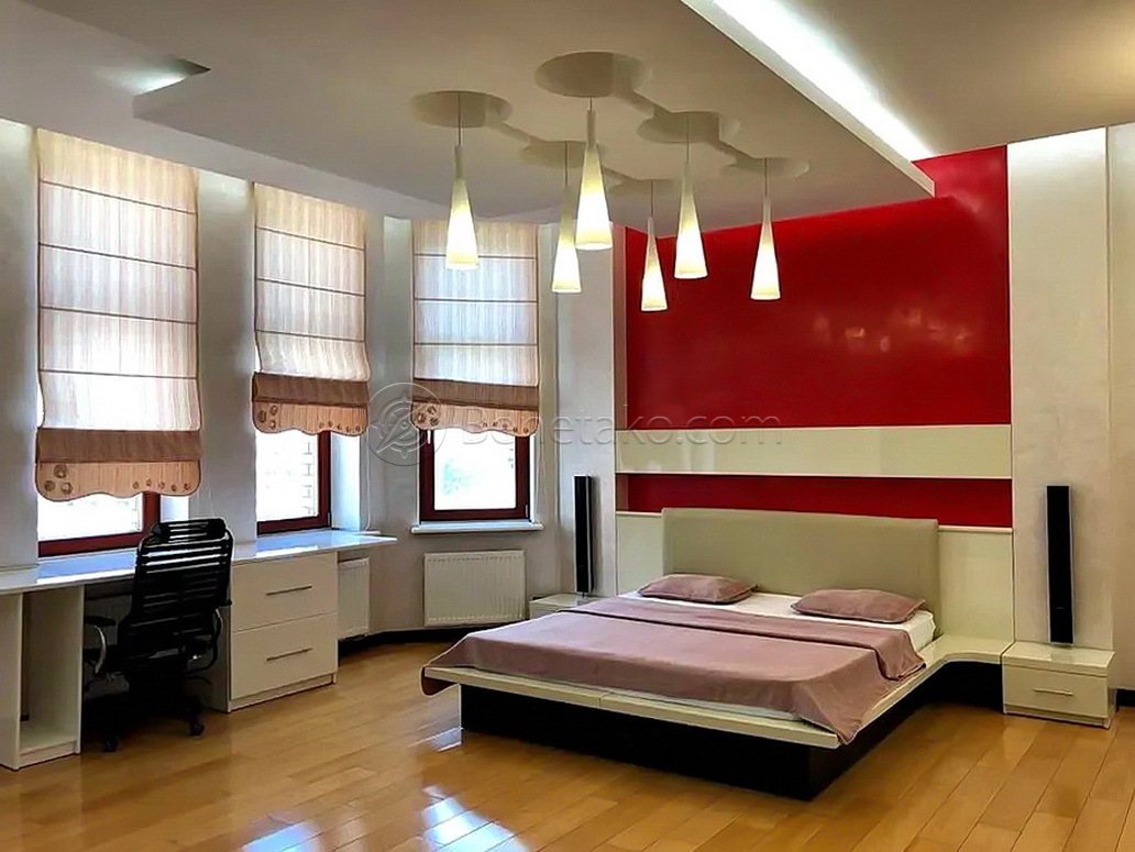 Аренда 5-комнатной квартиры 300 м², Генуэзская ул.